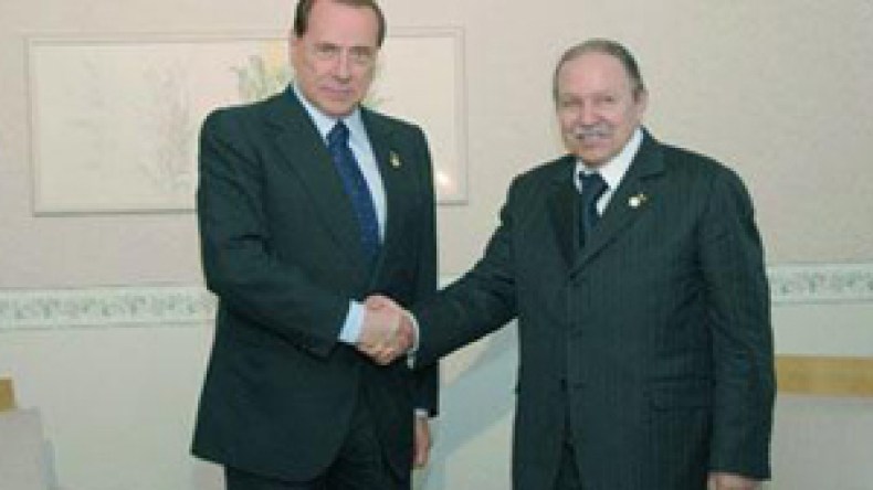 برلسكوني يؤجل زيارته إلى الجزائر