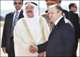 Le président Bouteflika invité par l’Émir Sabah Al-Ahmad Al-Jaber Al-Sabah à visiter le Koweït