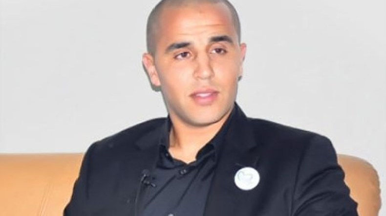 مؤسسة بوڤرة توزع ألف حقيبة مدرسية على أطفال تمنراست