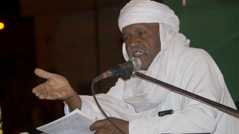 الدكتور “بوغراري” عميد أطباء الطاسيلي في ذمة الله