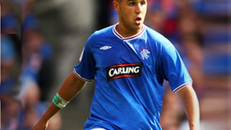 إدارة  رانجرز  تصر  على  الاحتفاظ  ببوغرة  تحسبا  للداربي