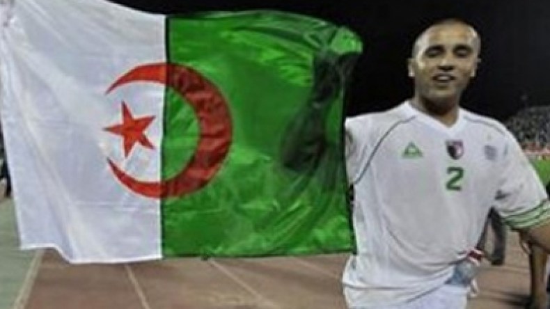 أرسنال وهامبورغ مهتمان ببوقرة