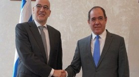 مباحثات جزائرية يونانية حول الأزمة في ليبيا
