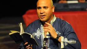 كتبت “كفن للموت” في القطار ومن يجد نفسه فيها لا يحاكمني