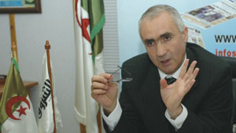 “لم نتلق أي طلب من الجزيرة لاعتماد مكتبها بالجزائر”