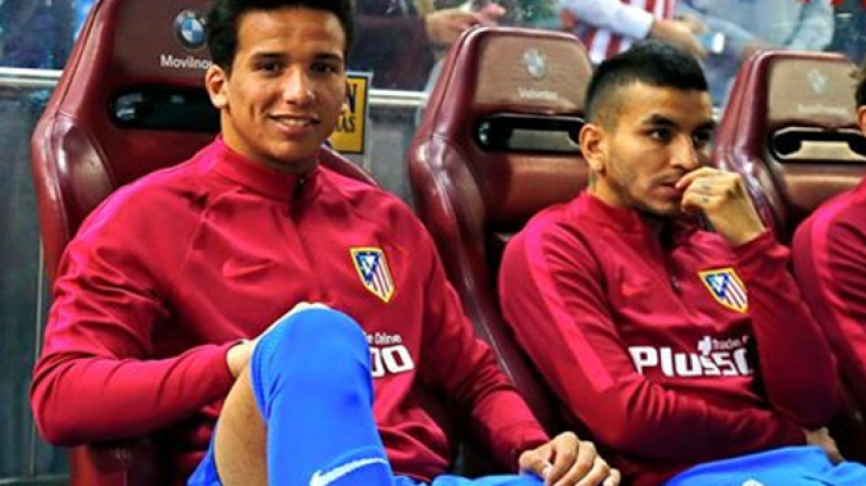 بولحية يخرج من حسابات أتلتيكو مدريد