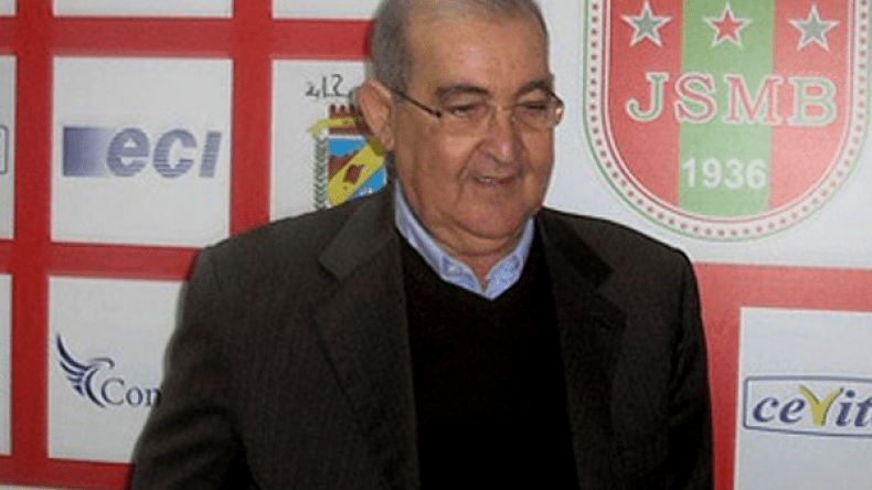 “افتيسان لم يقدم الإضافة.. اللاعبون خانونا وأنا مستقيل”