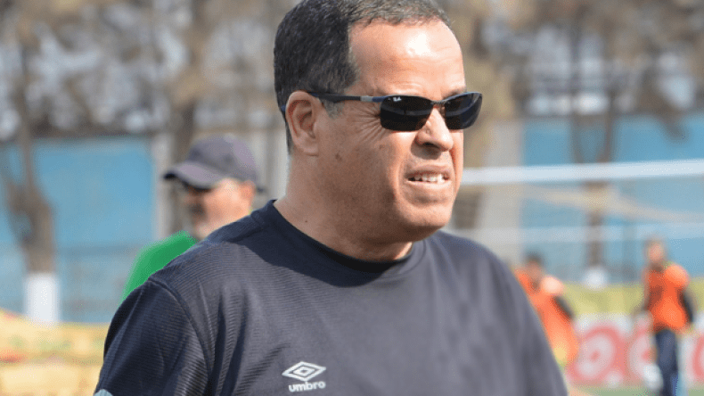 شارف يقصي لاعبي الوفاق ويدلل النصرية