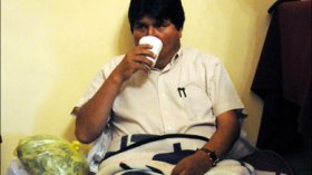 بوليفيا: الرئيس يضرب عن الطعام للضغط على البرلمان