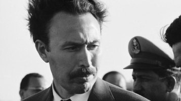 حينما رفض بومدين أداء العمرة بأموال الدولة