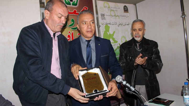 بومزروق: ركيبي أبي الروحي وهكذا وفقت بين المنصب والكتابة