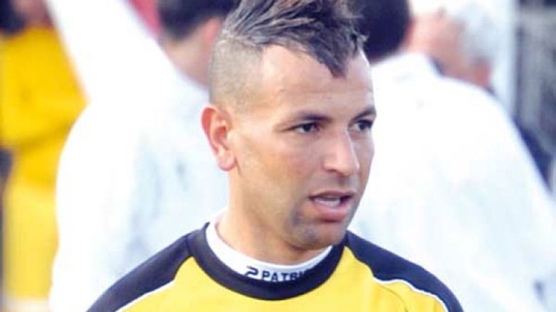 حمّار يفاوض بومشرة وأمادا..ومجيبة الثلاثاء في ملعب 8 ماي