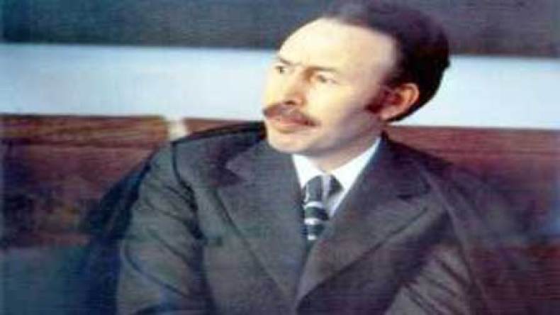 “لن أبيع البرنوس بأموال الدنيا”