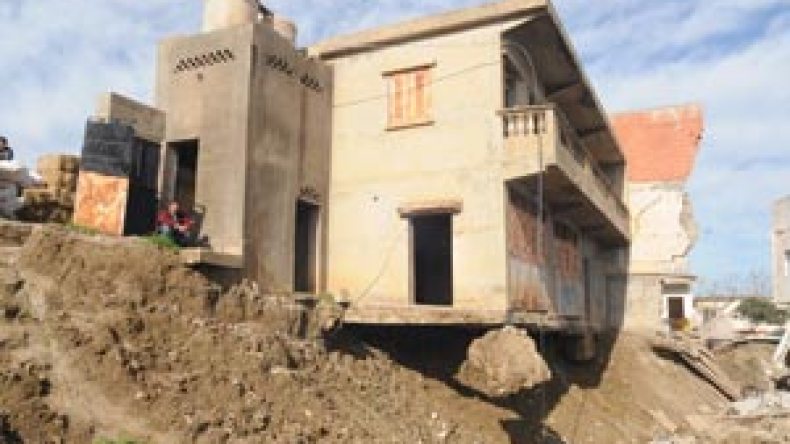 انهيار 25 بناية وخسائر بالملايير بسبب انزلاق التربة ببومرداس