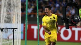 النادي الأهلي المصري ينفي التعاقد مع بغداد بونجاح!!