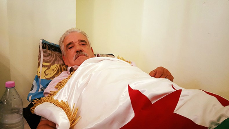 بونجمة مضرب عن الطعام أيضا !