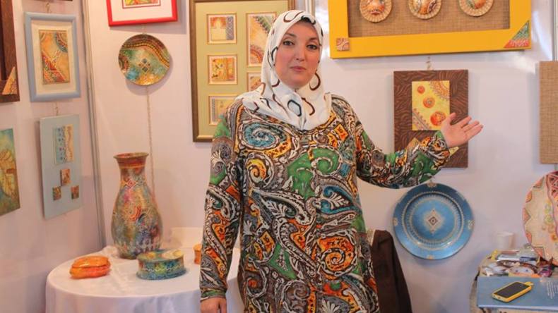 ورثت صناعة الفخّار من جدّتي وحرفتي ألهمتني الشّعر