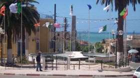 سكان بوسماعيل بتيبازة يقطعون الطريق الوطني رقم 11