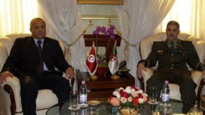 التركيز على مراقبة الحدود الشرقية من اختراق الإرهابيين والمهربين