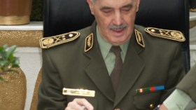 تعزيز التعاون في مجال مكافحة الإرهاب وتهريب المخدرات وتأمين الحدود