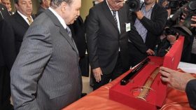 بوتفليقة يدشن المركز الفني الوطني سيدي موسى