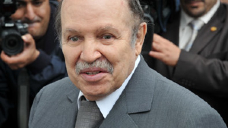 بوتفليقة للعرب: كفوا عن التنازلات على حساب مصالح الأمة