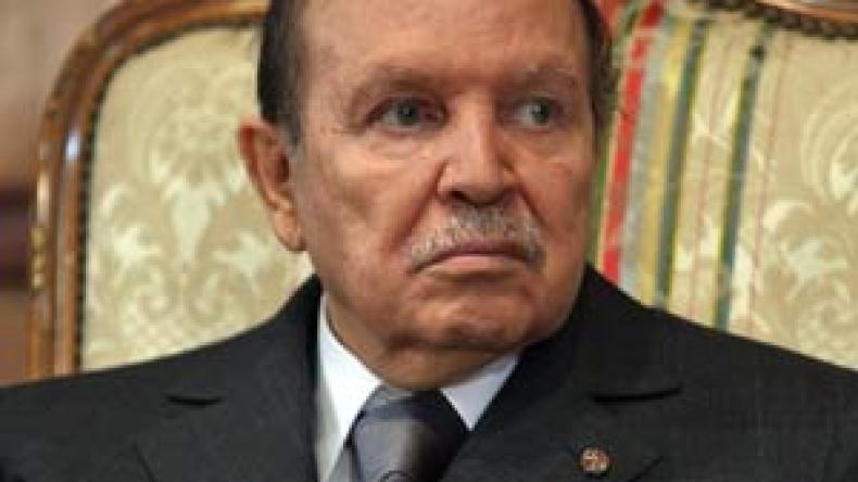 بوتفليقة يلتزم الصمت ومرشحون “افتراضيون” يباشرون “تسخين العضلات”!