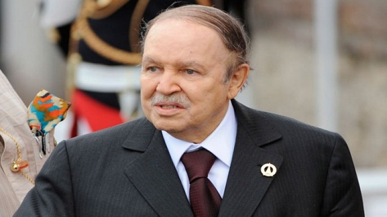 بوتفليقة لـ”ماكرون”: مواقفك وضعتك في موقع مرموق