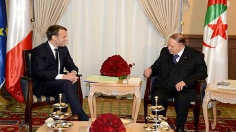 بوتفليقة يتحادث مع ماكرون