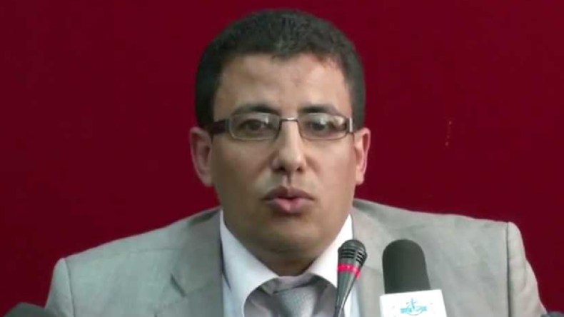 رئيس لجنة المراقبة ينفي تقديم تعويضات لأعضائها