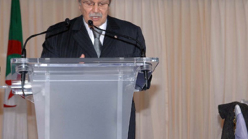 قرار رئاسي يمكن النساء من المناصب العليا للدولة