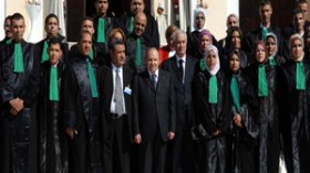 بوتفليقة  يتوعّد  بتقليم  أظافر  المفسدين