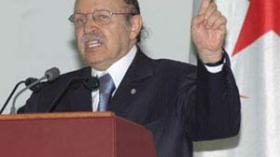 بوتفليقة يحذّر الوزراء من البذخ وتبذير أموال الدولة