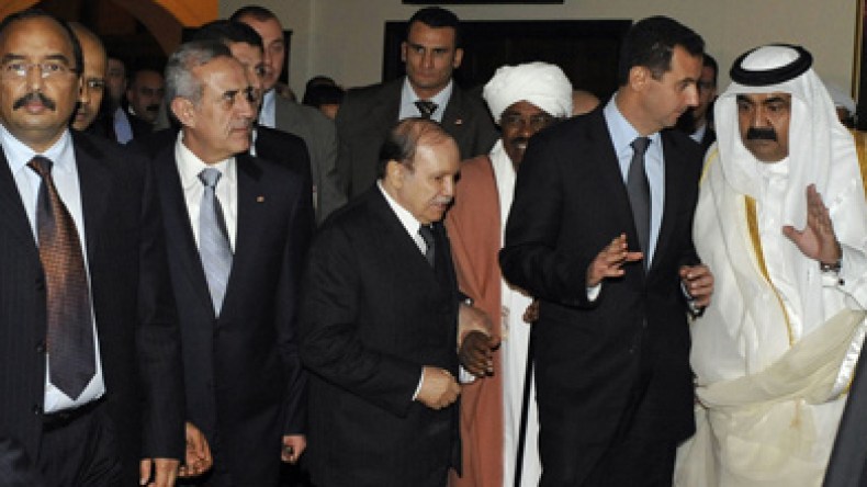 بوتفليقة يرفض استقبال رئيس المجلس العسكري الموريتاني بالدوحة