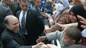 بوتفليقة: سنوات عجاف تنتظرنا وشد الأحزمة أمر لا مفر منه