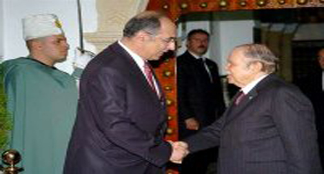 Le président Bouteflika reçoit l’ambassadeur de Turquie