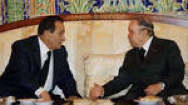 Moubarak appelle à la rescousse pour sauver l’économie égyptienne