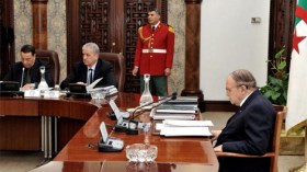 بوتفليقة يترأس اجتماعا لمجلس الوزراء الاثنين