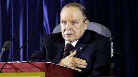 الديمقراطية.. لا تعديل الدساتير