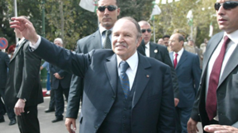 أجهزة الأمن أجهضت مخططا كان يستهدف بوتفليقة بالبليدة