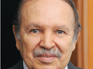 Bouteflika en visite dans les wilayas d’Oran et de Tlemcen