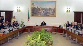بوتفليقة يناقش مع الوزراء ملفات حسّاسة اليوم