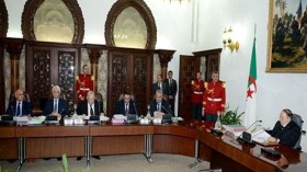 بوتفليقة يوّقع مراسيم رئاسية تتضمن بروتوكولات ومذكرات تفاهم