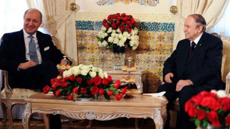 الجزائر وباريس تتفقان على مطلع ديسمبر موعدا لزيارة هولاند