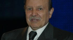 بوتفليقة يعلن توسيع البرنامج الاستثماري الخاص بالخماسية القادمة