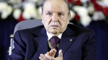 جبر الكسور في رسالة الأعشار التسعة