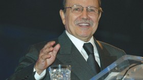 استقبال حاشد لبوتفليقة بعنابة