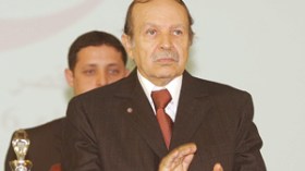 الأكاديمية الأوروبية العربية تسلم بوتفليقة درع راعي الثقافة العربية