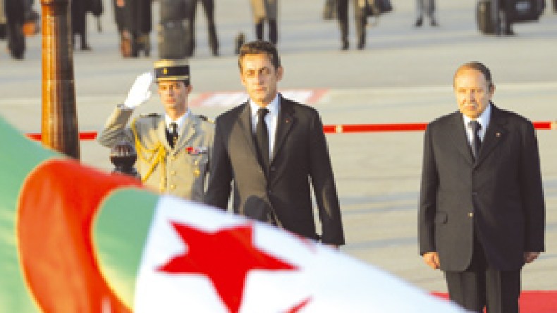 4زيارات ساخنة لمسؤولين جزائريين وفرنسيين لتنقية الأجواء قبل توجه بوتفليقة إلى باريس