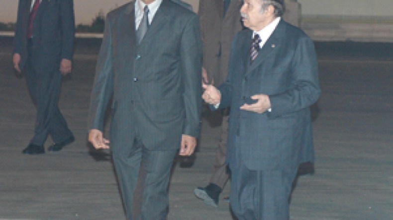 بلخادم: بوتفليقة بصحة جيدة ولن يؤسس حزبا سياسيا